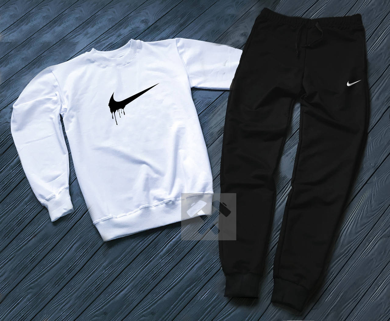 Спортивный костюм мужской Nike | Свитшот + штаны | Комплект Найк весенний осенний демисезонный ЛЮКС качества
Спортивный костюм мужской Nike | Свитшот + штаны | Комплект Найк весенний осенний демисезонный ЛЮКС качества