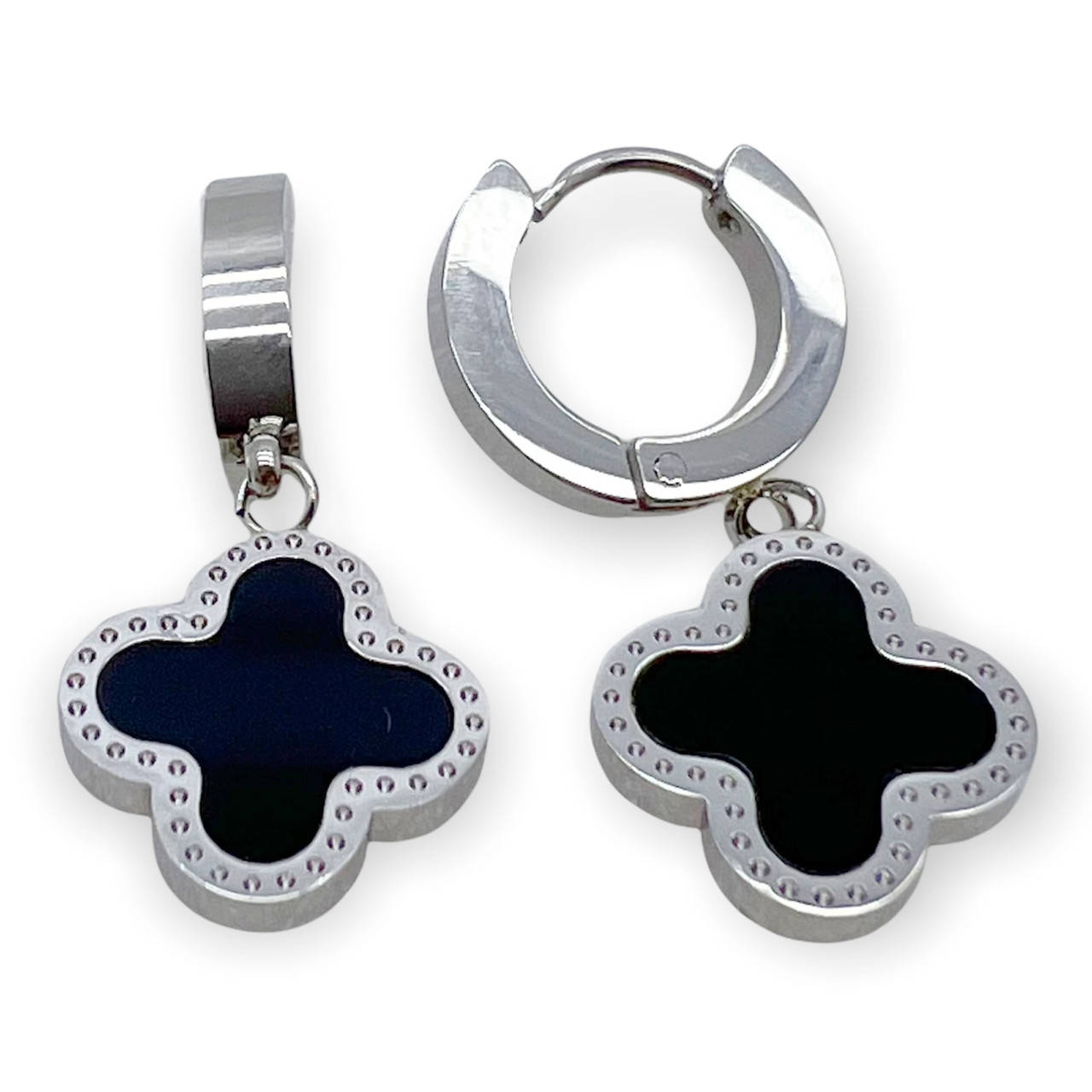 Брендовые серьги stainless steel
Брендовые серьги stainless steel