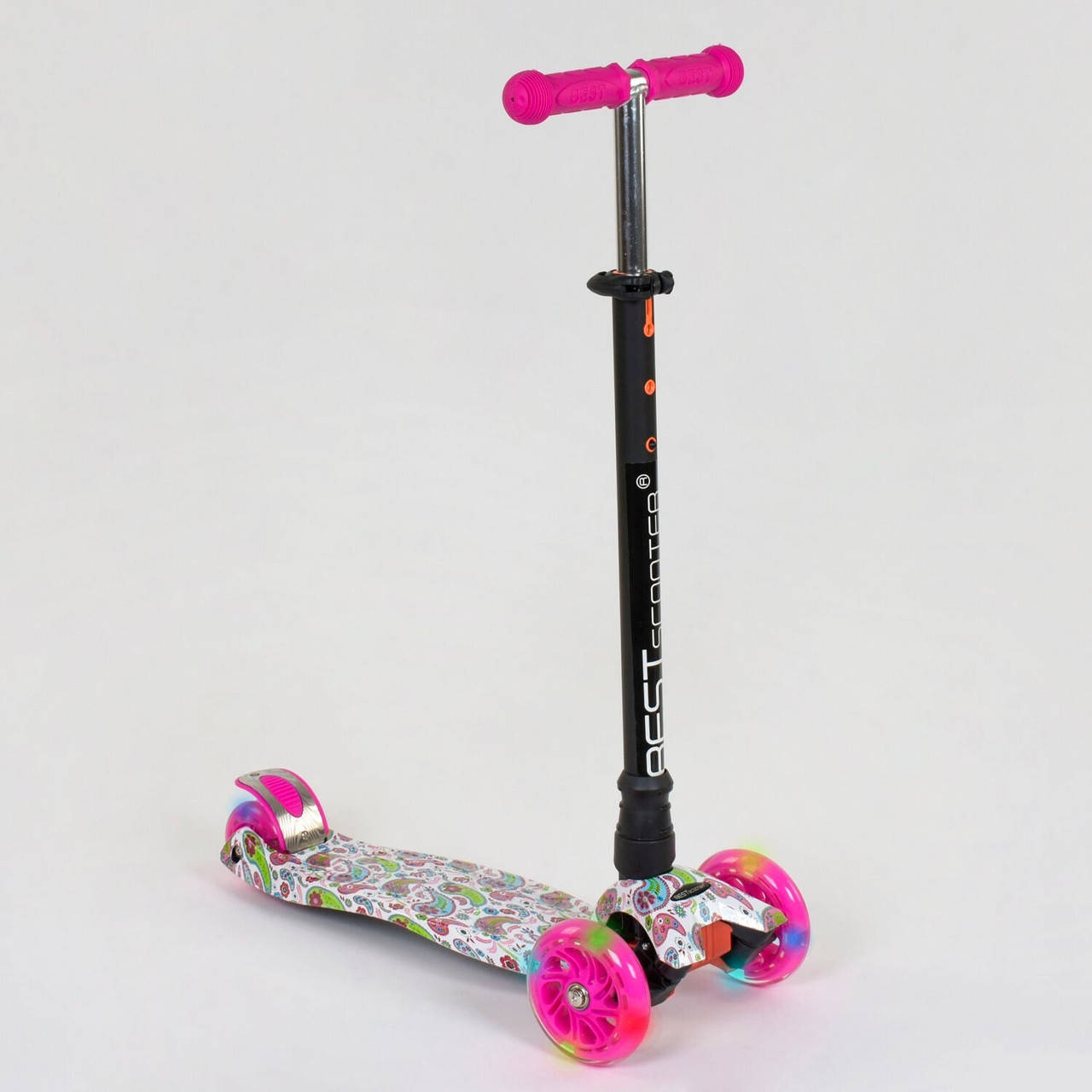 Самокат Best Scooter MAXI (А 25598 /779-1341) со световыми эффектами 
Самокат Best Scooter MAXI (А 25598 /779-1341) со световыми эффектами