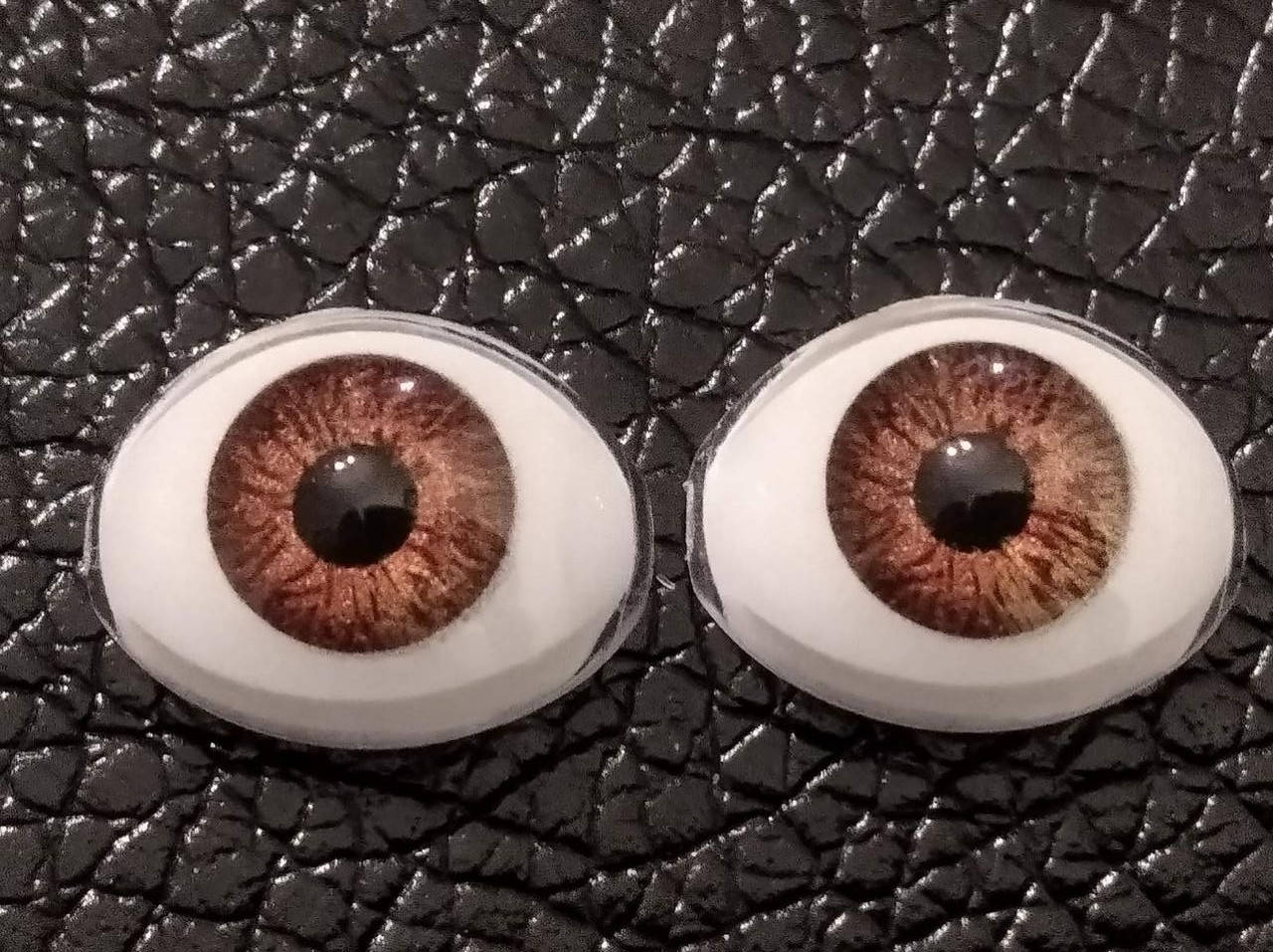 Глазки рыбки ПРЕМИУМ-КЛАССА 15 мм, карие, № 15/4 Размер – 11х15 мм
Глазки рыбки ПРЕМИУМ-КЛАССА 15 мм, карие, № 15/4 Размер – 11х15 мм