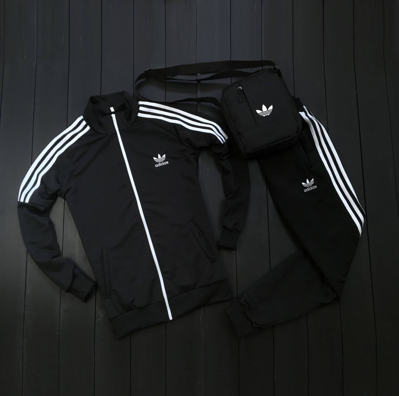 Мужской спортивный костюм Adidas zeo осенний весенний демисезонный с лампасами Адидас | Высокого качества, Черный
Мужской спортивный костюм Adidas zeo осенний весенний демисезонный с лампасами Адидас | Высокого качества, Черный