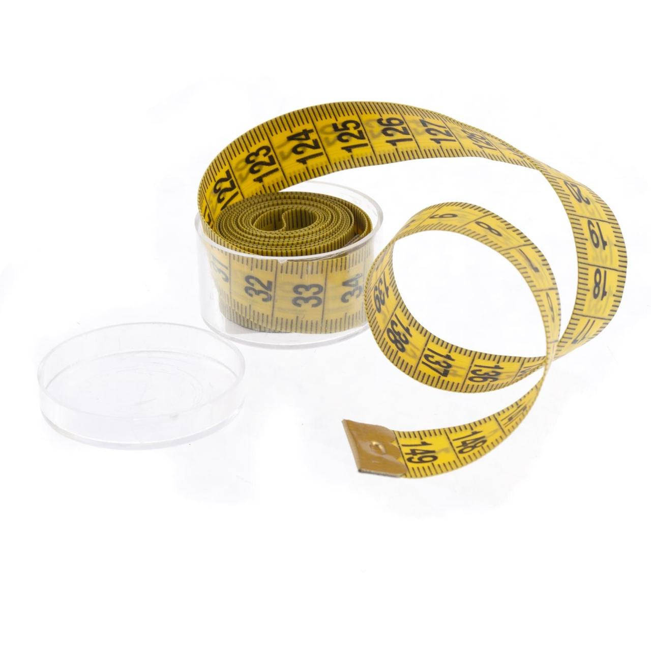 Сантиметр в пластиковій коробці 
Сантиметр в пластиковій коробці