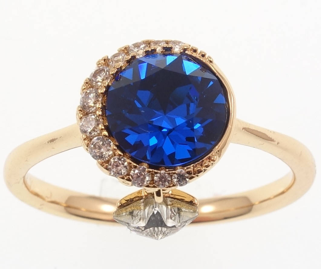Кольцо Xuping Позолота 18K с кр-ми Swarovski "Кристалл обрамление циркония подвеска звезда" р.16.5,17,18,18.5
Кольцо Xuping Позолота 18K с кр-ми Swarovski "Кристалл обрамление циркония подвеска звезда" р.16.5,17,18,18.5