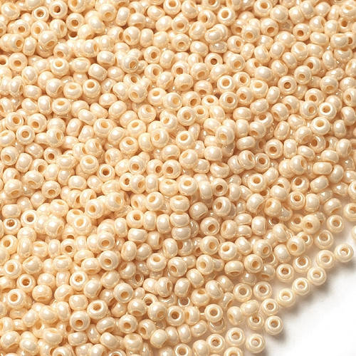 Бисер 46112. 10 г
Бисер 46112. 10 г