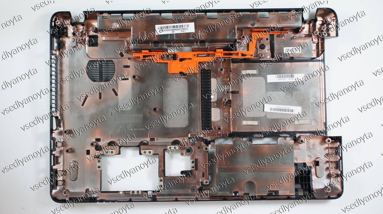 Нижняя крышка для ноутбука ACER (AS: E1-521, E1-531, E1-571, PB: TE11, TM: P253), black
Нижняя крышка для ноутбука ACER (AS: E1-521, E1-531, E1-571, PB: TE11, TM: P253), black