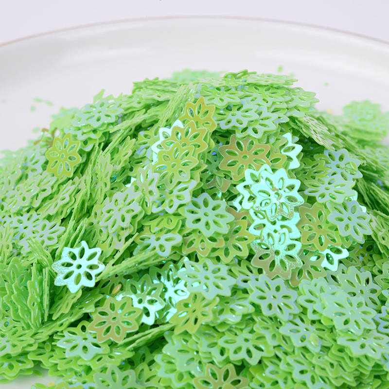 (20 грамм ≈ 600 шт) Пайетки "Цветок" 9мм Цвет - салатовый с отливом, Белый
(20 грамм ≈ 600 шт) Пайетки "Цветок" 9мм Цвет - салатовый с отливом, Белый