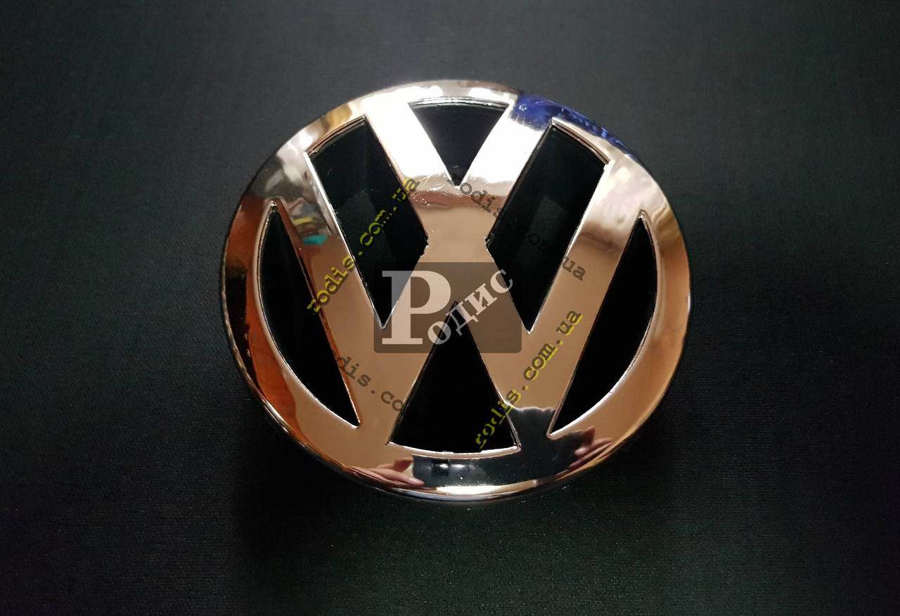 Эмблема VW Passat B5 рестайлинг перед на защелках (d-130 мм; h защелки - 15 мм) - Значок с логотипом Пассат Б5
Эмблема VW Passat B5 рестайлинг перед на защелках (d-130 мм; h защелки - 15 мм) - Значок с логотипом Пассат Б5
