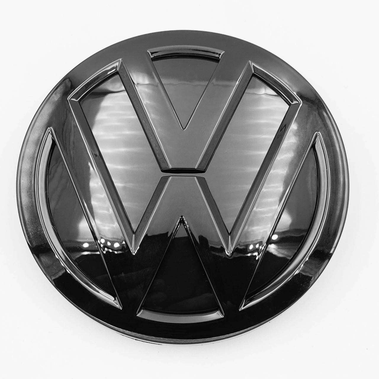 Эмблема задняя, значок на багажник VW Volkswagen (Фольцваген) 112 мм GOLF 7 Черный глянец
Эмблема задняя, значок на багажник VW Volkswagen (Фольцваген) 112 мм GOLF 7 Черный глянец