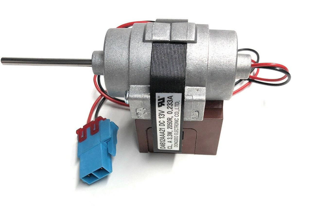 Двигатель вентилятора D4612AAA21 3.3W морозильной камеры Bosch 601067, DAEWOO 301591590
Двигатель вентилятора D4612AAA21 3.3W морозильной камеры Bosch 601067, DAEWOO 301591590
