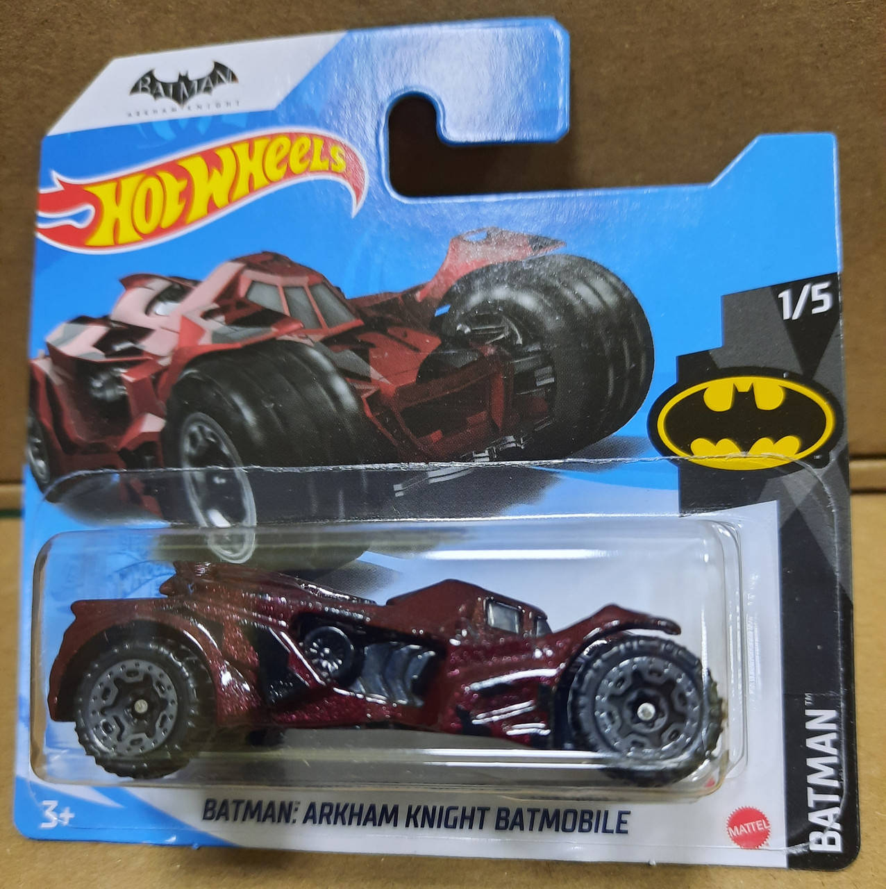 Hot Wheels Batman 2021 Arkham Knight Batmobile 1/5 8/250 GRX86 Бетмен Машинки базові колекційні Хот Вілс, Разные цвета
Hot Wheels Batman 2021 Arkham Knight Batmobile 1/5 8/250 GRX86 Бетмен Машинки базові колекційні Хот Вілс, Разные цвета