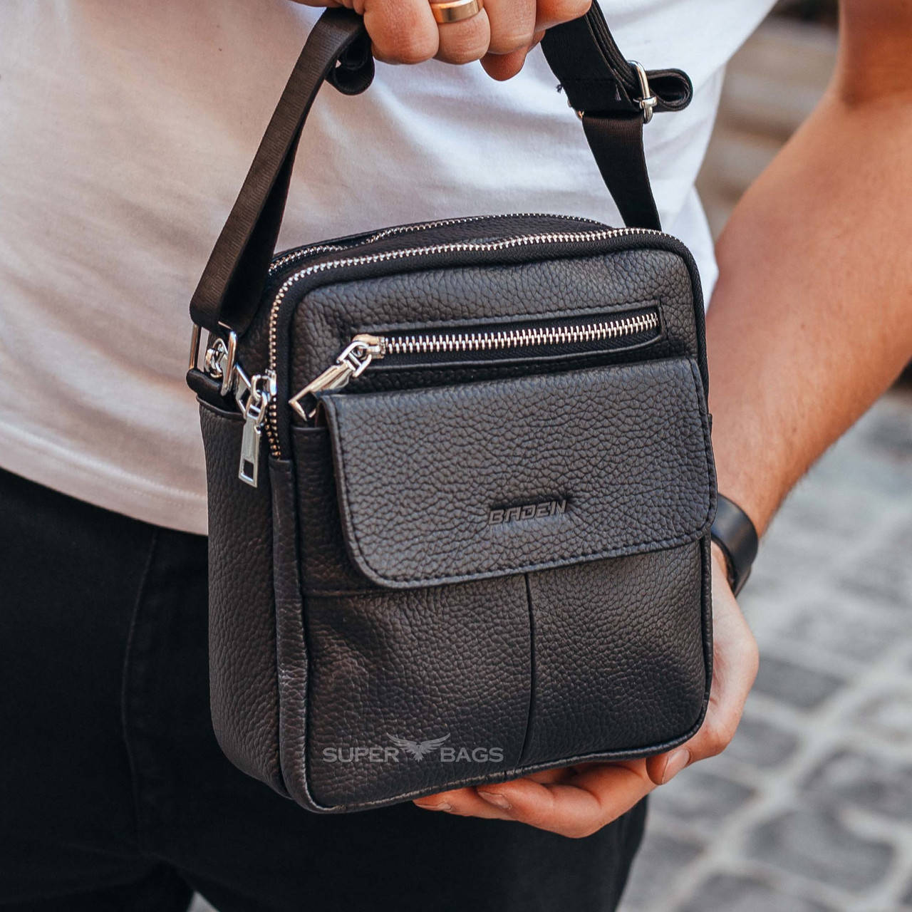 Мужская кожаная сумка через плечо Borsa Leather K69a Черная мессенджер - барсетка, Черный
Мужская кожаная сумка через плечо Borsa Leather K69a Черная мессенджер - барсетка, Черный