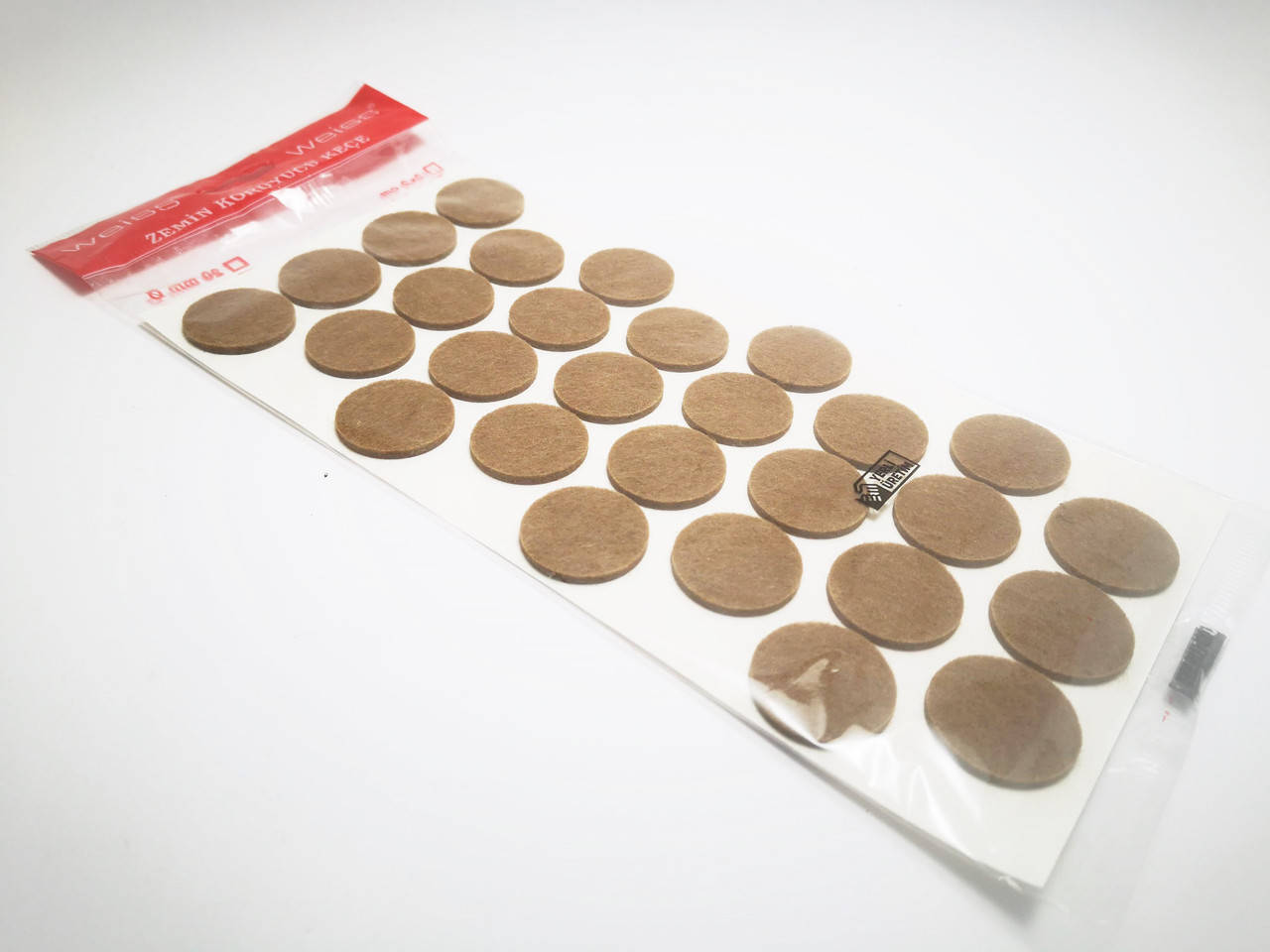 Самоклейка мягкая для ножек d-28mm коричневая 
Самоклейка мягкая для ножек d-28mm коричневая