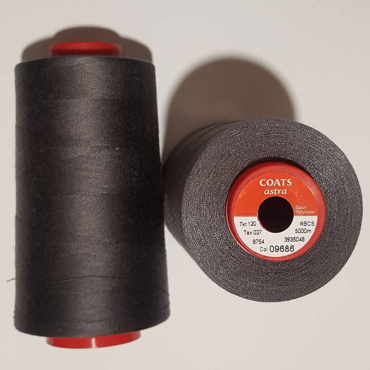 Нитки Coats Astra 09686/ 120, 5000м темно сірий 
Нитки Coats Astra 09686/ 120, 5000м темно сірий