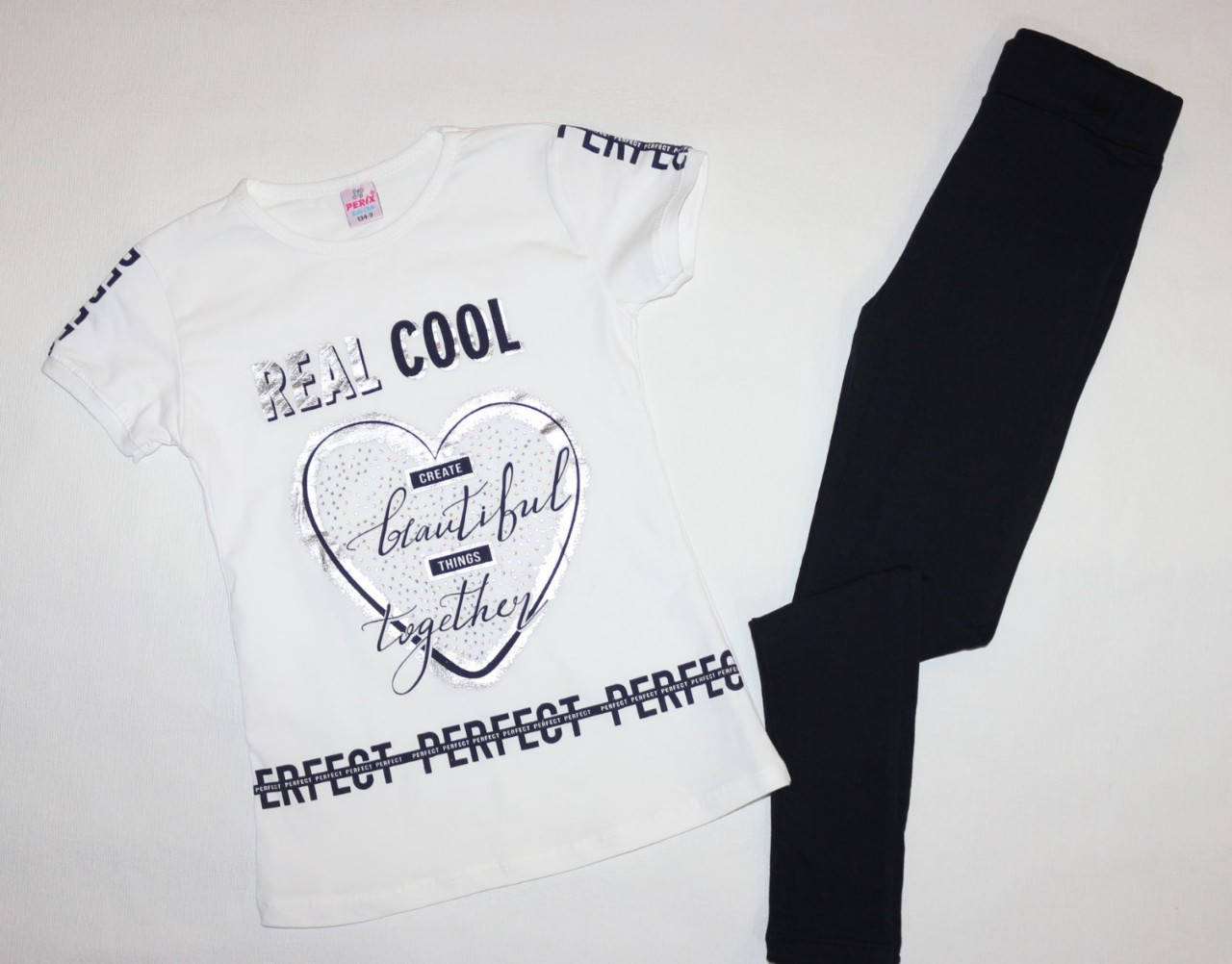 Летний костюм на девочку 9.10.11.12лет хлопок 100%
Летний костюм на девочку 9.10.11.12лет хлопок 100%