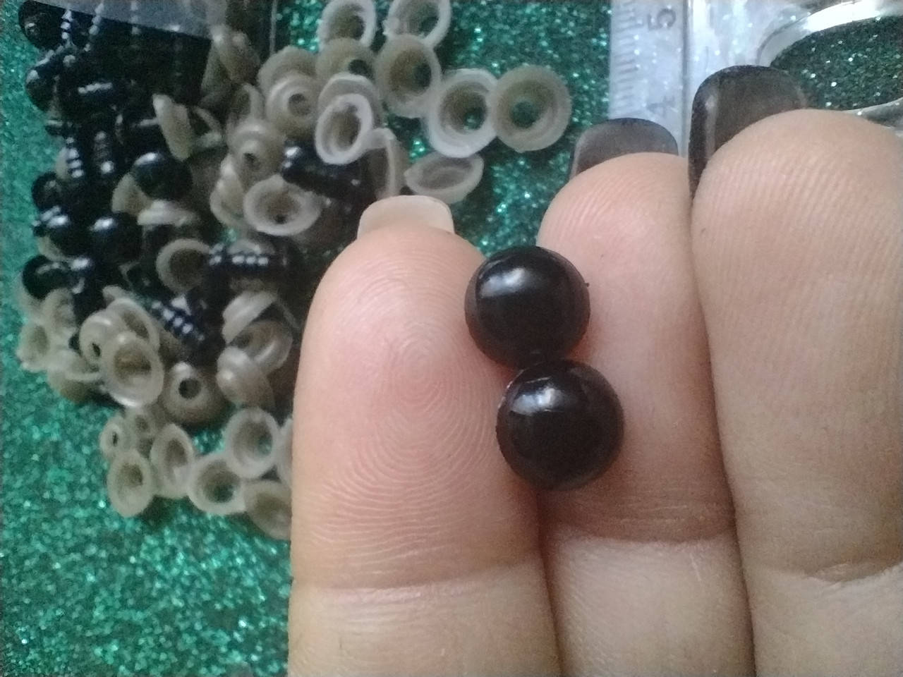 Глазки на безопасном креплении черные 8мм, Черный
Глазки на безопасном креплении черные 8мм, Черный