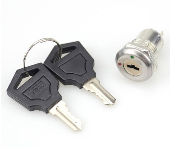 Выключатель с замком ON OFF 2 контакта AC 250V 0.5A 2 ключа металлический ключ в пластике
Выключатель с замком ON OFF 2 контакта AC 250V 0.5A 2 ключа металлический ключ в пластике