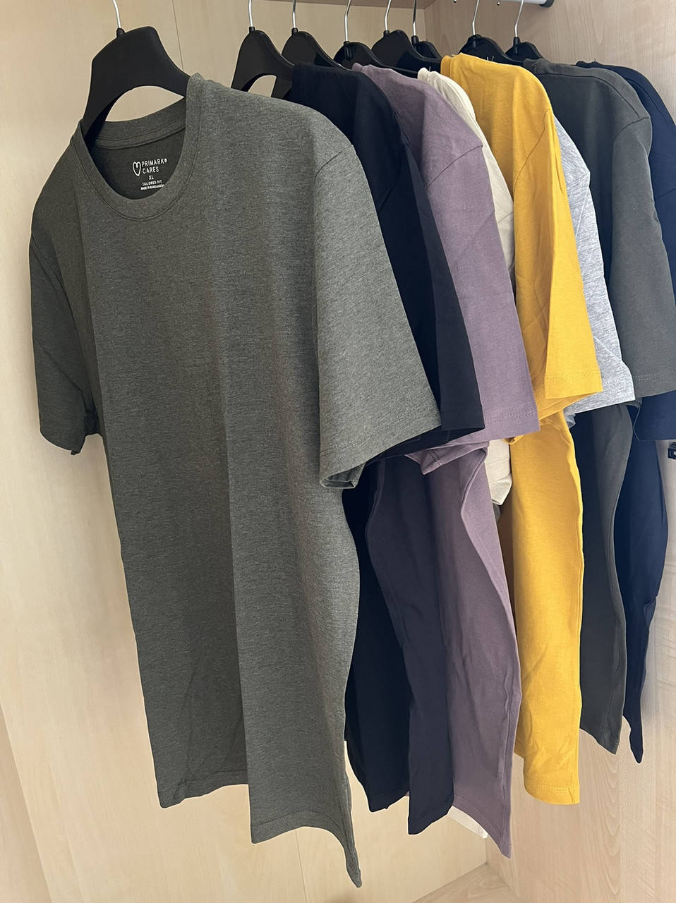 Футболка базовая мужская однотонная Primark Примарк XS-3XL хлопок S M L белая, серая, черная, красная
Футболка базовая мужская однотонная Primark Примарк XS-3XL хлопок S M L белая, серая, черная, красная