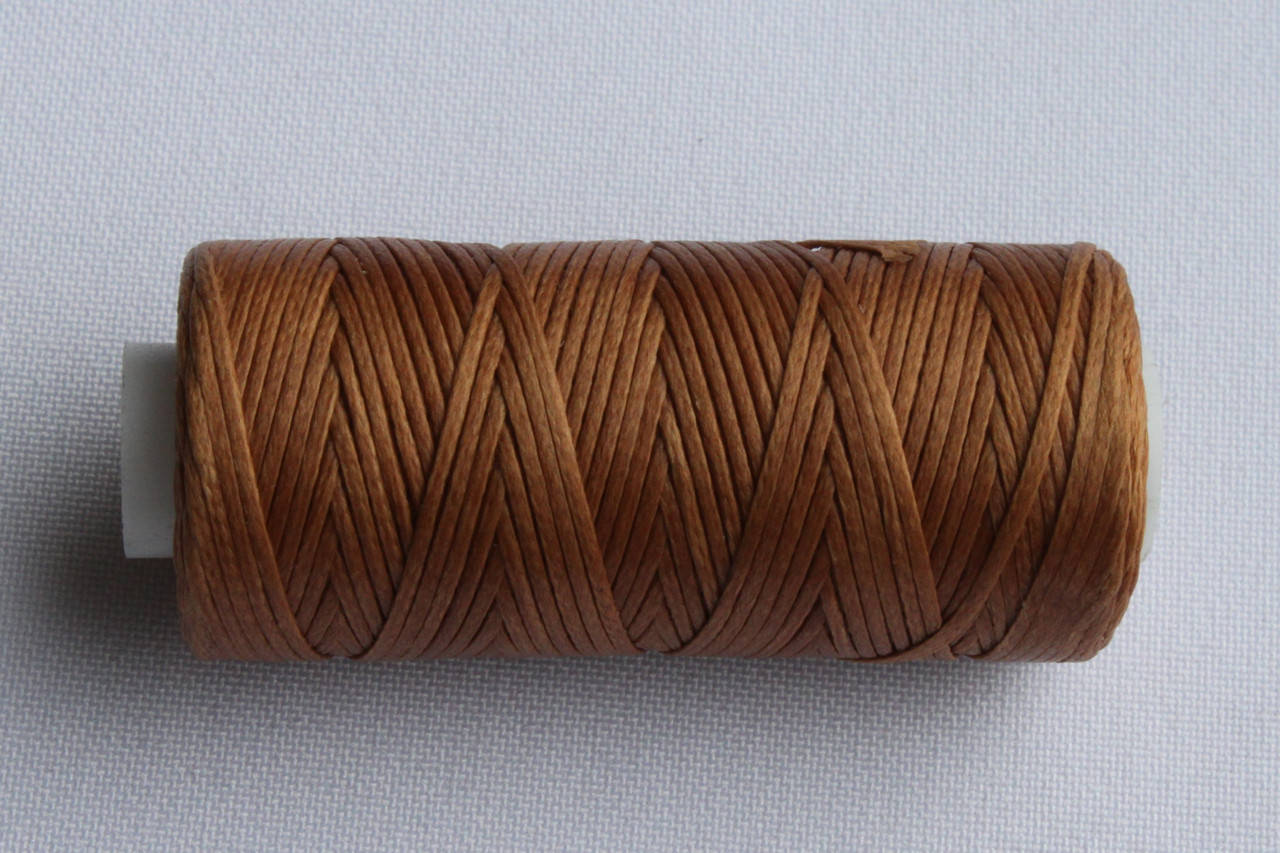 Нитка вощёная плоская, толщина - 0.8 мм, цвет - рыжий, 50 метров, артикул СК 5568, Коричневый
Нитка вощёная плоская, толщина - 0.8 мм, цвет - рыжий, 50 метров, артикул СК 5568, Коричневый