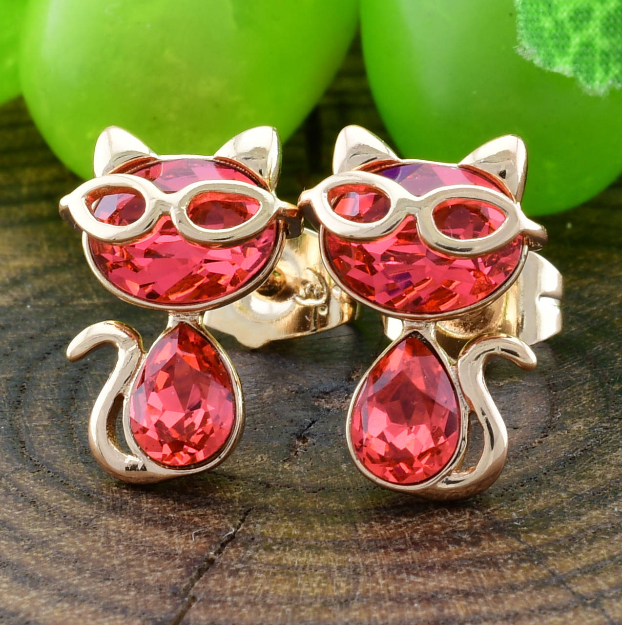 Серьги Xuping с кристаллами Swarovski 27276 размер 14х10 мм вес 3.3 г цвет розовый позолота 18К
Серьги Xuping с кристаллами Swarovski 27276 размер 14х10 мм вес 3.3 г цвет розовый позолота 18К