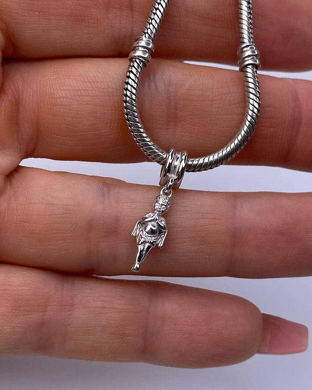 Серебряные подвески бусины шармы для браслетов Пандора Pandora 925 пробы ангел хранитель
Серебряные подвески бусины шармы для браслетов Пандора Pandora 925 пробы ангел хранитель