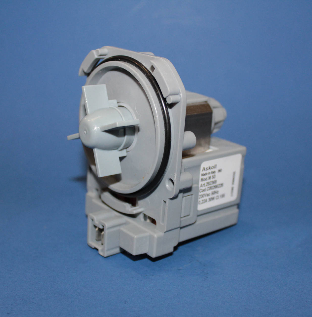 Насос Askoll M50 RC0036 30W для стиральной машины Bosch, Siemens C00266228 (на 3 защелки)
Насос Askoll M50 RC0036 30W для стиральной машины Bosch, Siemens C00266228 (на 3 защелки)