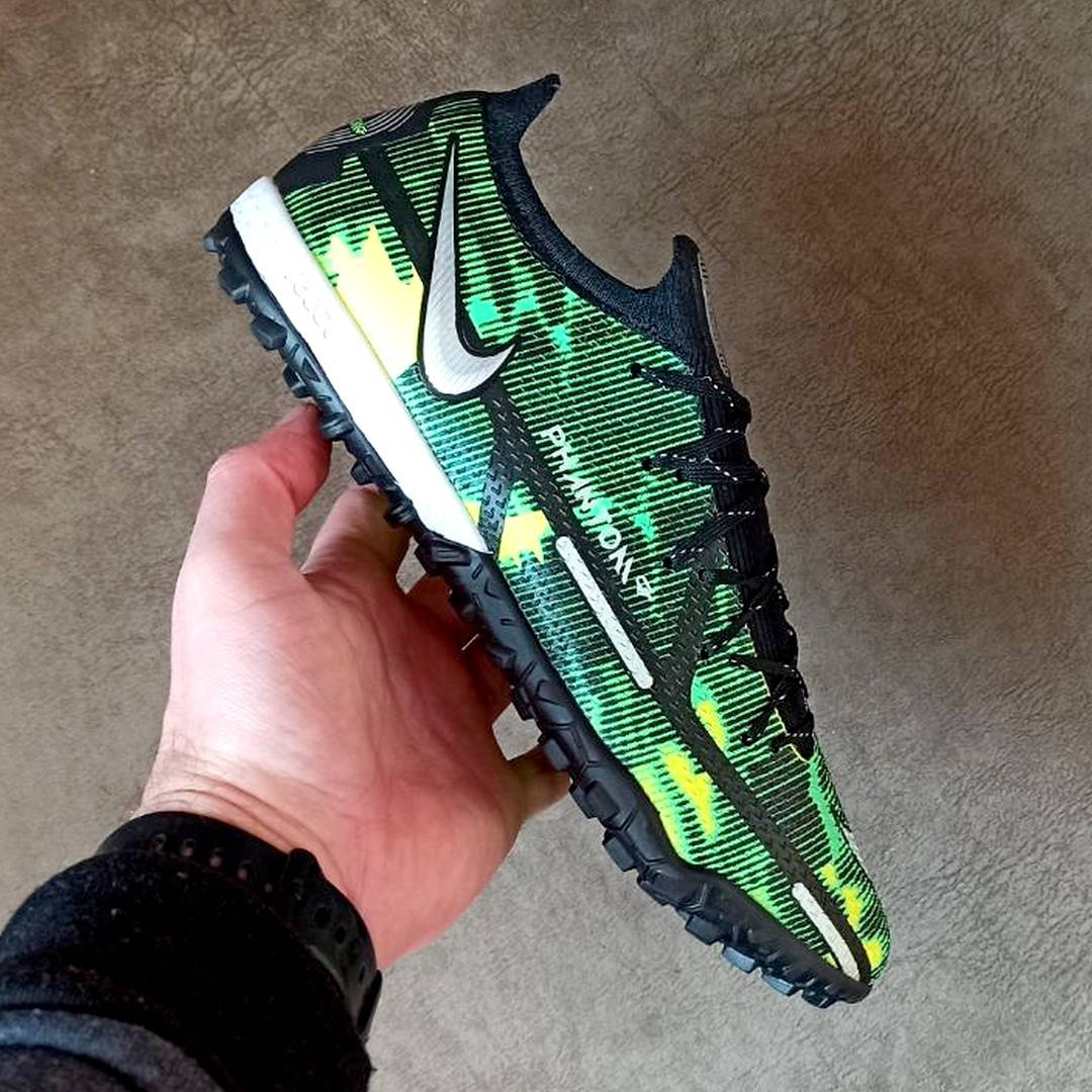 Сороконожки Nike Phantom GT2 Pro TF/ сороконожки найк фантом/ футбольная обувь, Зелёный
Сороконожки Nike Phantom GT2 Pro TF/ сороконожки найк фантом/ футбольная обувь, Зелёный
