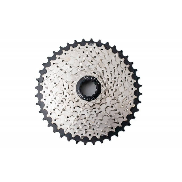 Кассета 9-к SkilFul CS-M370 11-40T никелированная 
Кассета 9-к SkilFul CS-M370 11-40T никелированная