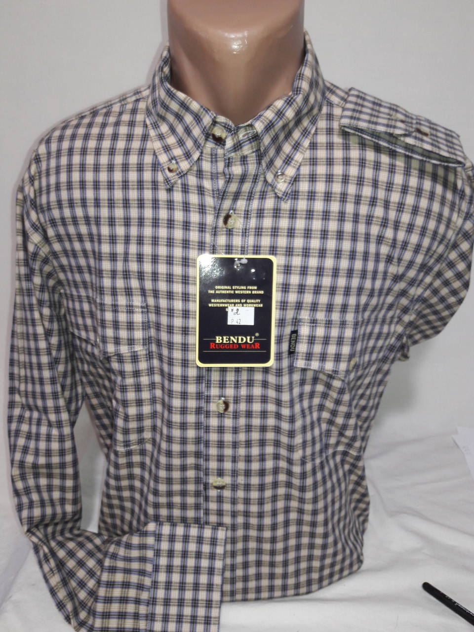 Рубашка мужская с длинным рукавом Bendu vd-0002 бежевая в клетку классическая 100% хлопок, Бежевый
Рубашка мужская с длинным рукавом Bendu vd-0002 бежевая в клетку классическая 100% хлопок, Бежевый