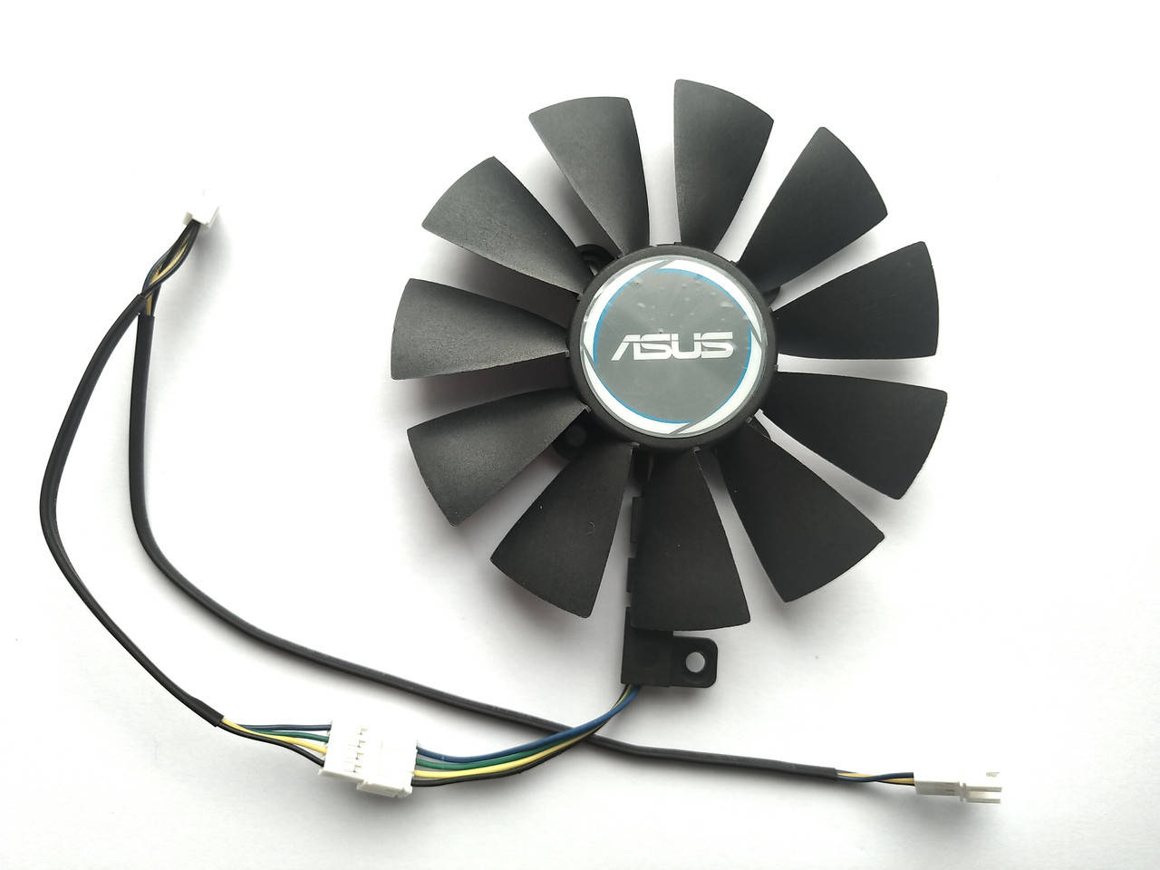 Вентилятор №138 кулер для видеокарты ASUS Dual T129215SU T129215BU PLD09210S12HH GT1060 1070 RX470 480 570
Вентилятор №138 кулер для видеокарты ASUS Dual T129215SU T129215BU PLD09210S12HH GT1060 1070 RX470 480 570