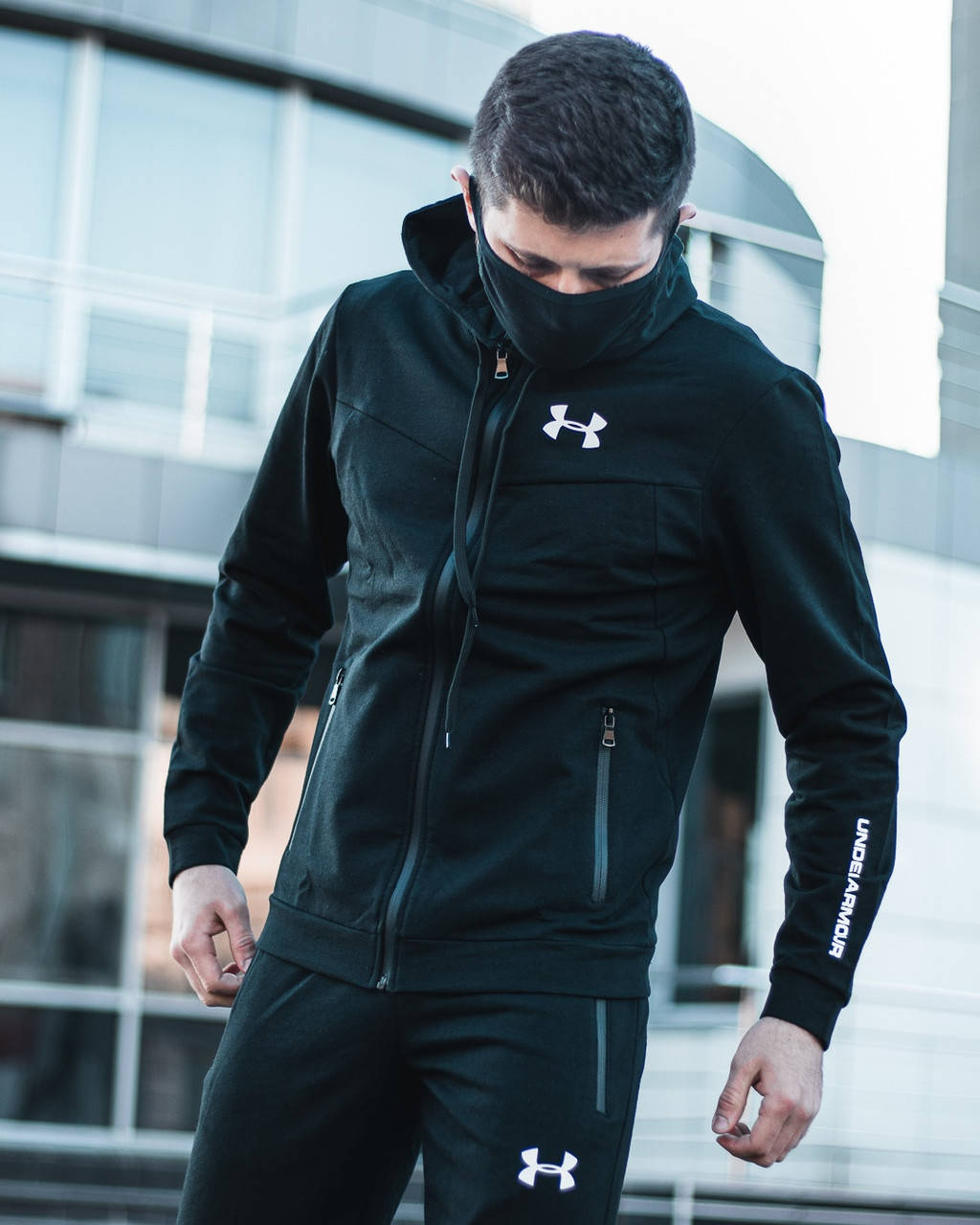 Спортивный костюм + МАСКА Under Armour all black черный мужской осенний весенний демисезонный | ЛЮКС качества
Спортивный костюм + МАСКА Under Armour all black черный мужской осенний весенний демисезонный | ЛЮКС качества