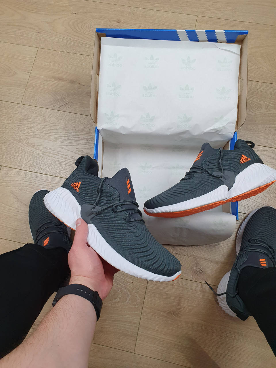 Летние кроссовки мужские серые с оранжевым Adidas Alphabounce. Обувь летняя мужская Адидас Альфа Боунс серая, Серый
Летние кроссовки мужские серые с оранжевым Adidas Alphabounce. Обувь летняя мужская Адидас Альфа Боунс серая, Серый
