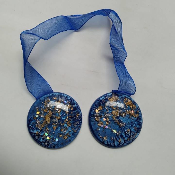 Шторные магниты
Шторные магниты