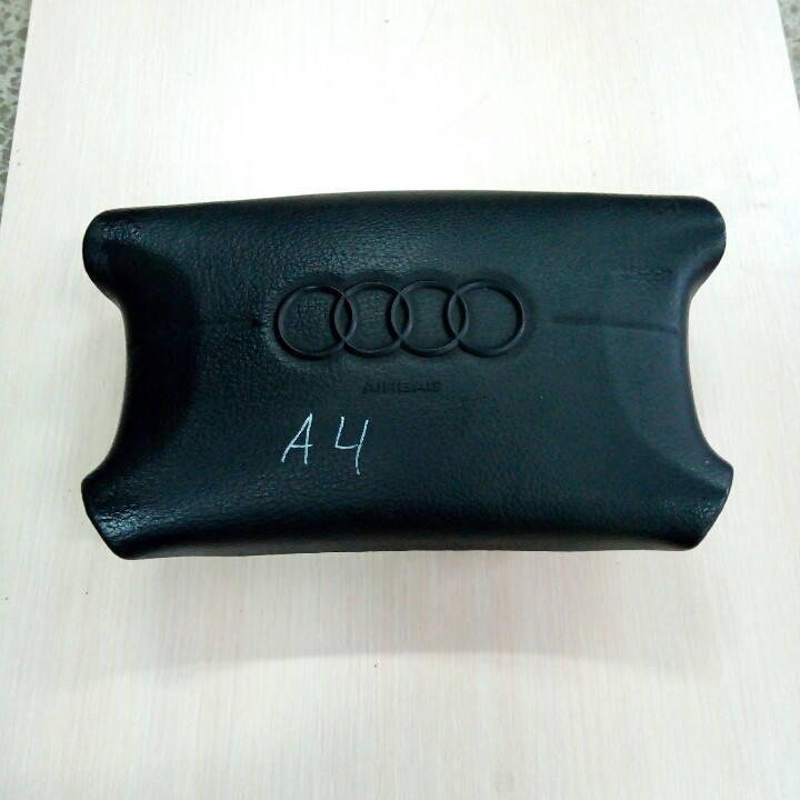 Подушка безопасности в руль Audi A4 B5 A6 C4 A8 D2 1995-01 4A0880201D 4A0880201J AirBag
Подушка безопасности в руль Audi A4 B5 A6 C4 A8 D2 1995-01 4A0880201D 4A0880201J AirBag