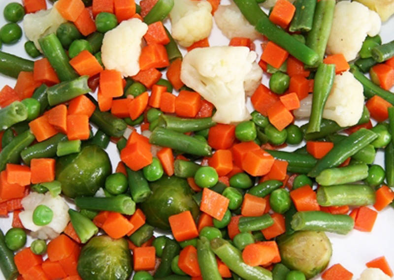 Овощная смесь "Весенние овощи" (цветная,морковь, спаржа,горох, лук).Фасовка 2,5кг/уп