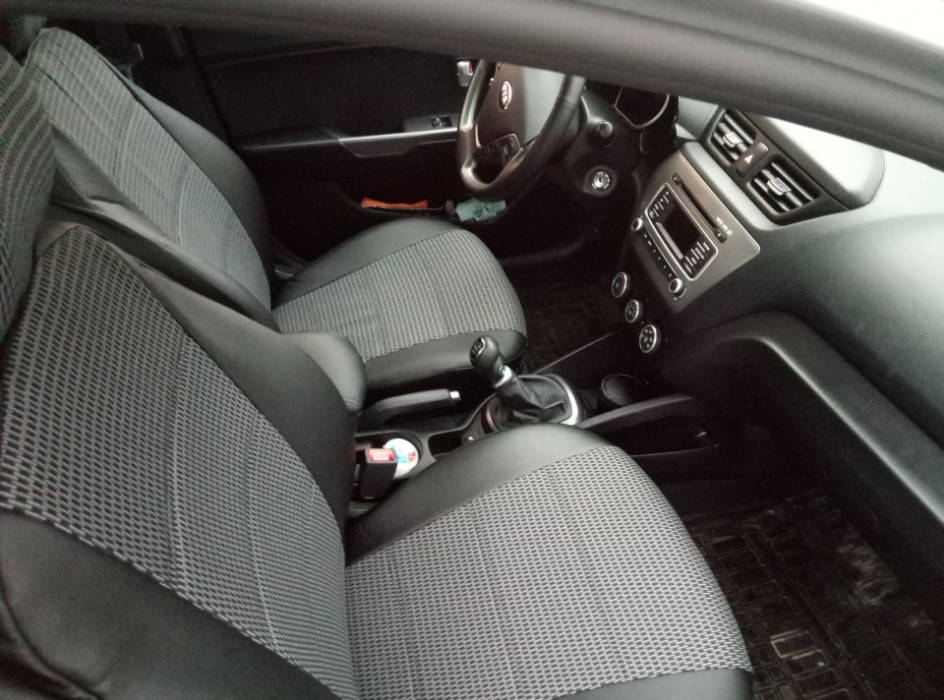 Чехлы на сиденья Фольксваген Гольф 4 (Volkswagen Golf 4) (универсальные, кожзам+автоткань, с отдельным Черно-серый
Чехлы на сиденья Фольксваген Гольф 4 (Volkswagen Golf 4) (универсальные, кожзам+автоткань, с отдельным Черно-серый