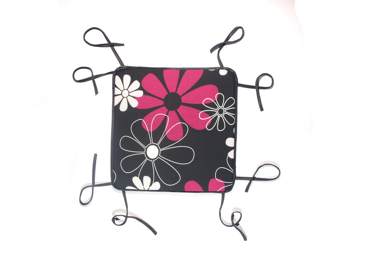 Подушки и чехлы на стулья (33*33*2)
Подушки и чехлы на стулья (33*33*2)