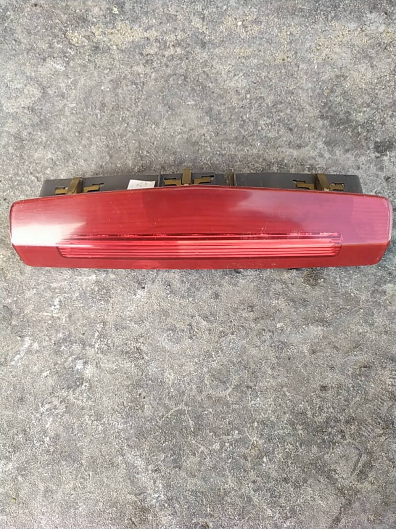 Повторитель стопсигнала 13211587 в кришку багажника опель зафира Б opel zafira B
Повторитель стопсигнала 13211587 в кришку багажника опель зафира Б opel zafira B