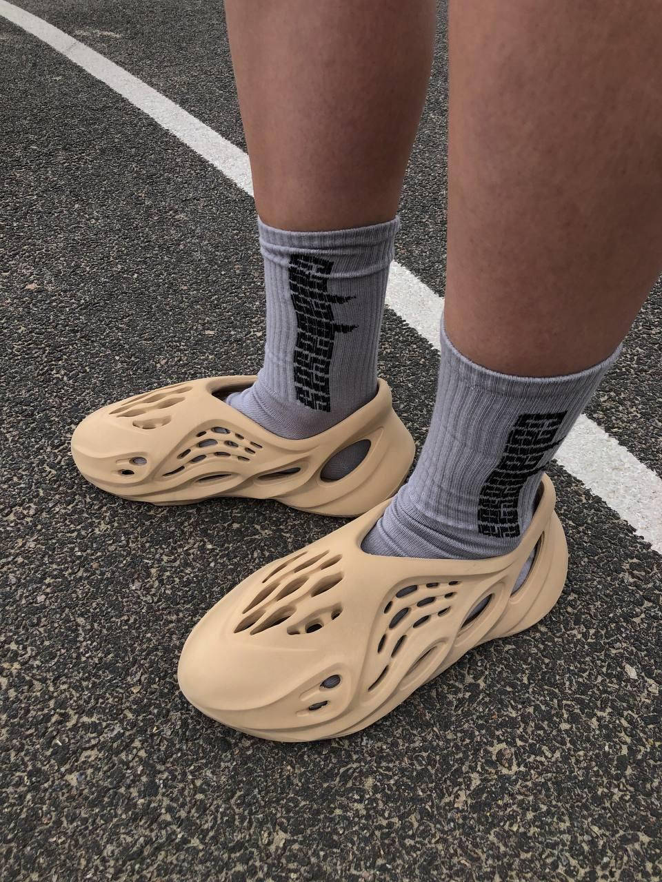 Шлепки Adidas Yeezy Foam Runner Beige, Розовый 
Шлепки Adidas Yeezy Foam Runner Beige, Розовый
