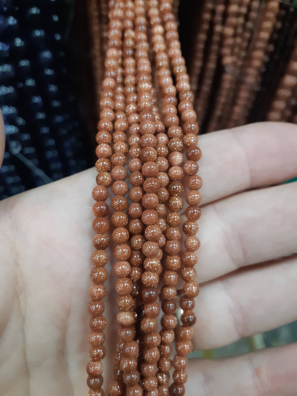 Бусины Авантюрин золотой песок d-5мм L-37см 
Бусины Авантюрин золотой песок d-5мм L-37см