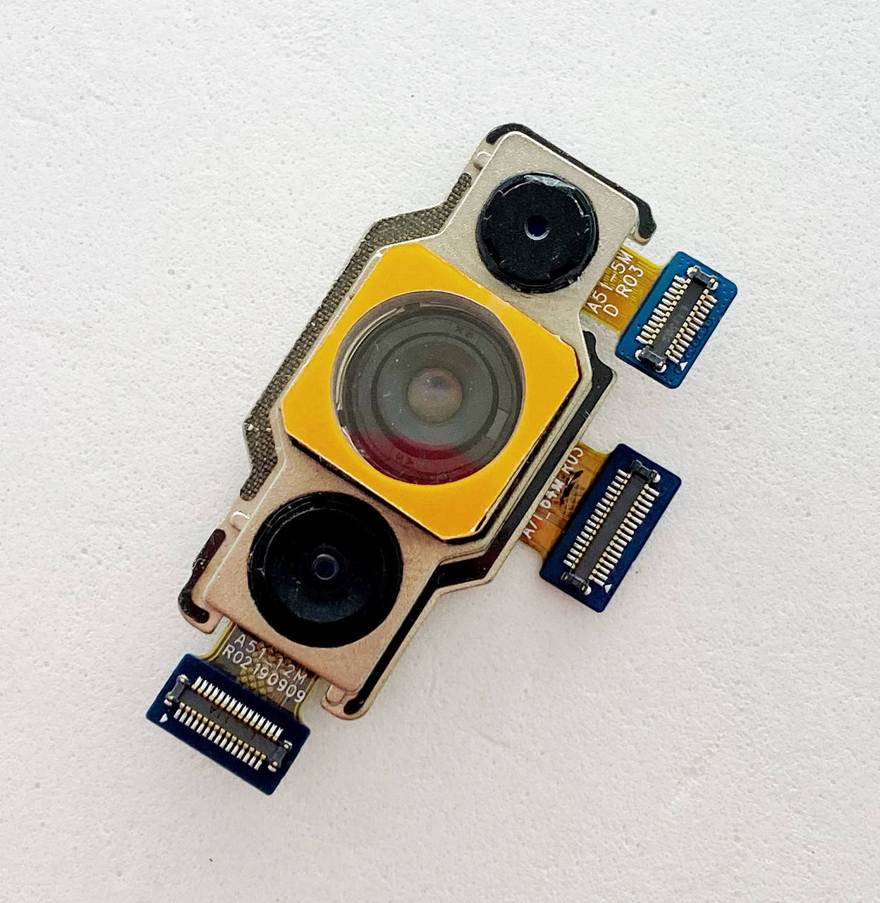 Камера для Samsung A715F Galaxy A71/A716B Galaxy A71 5G, тройная, 64MP + 12MP + 5MP, основная (большая), на
Камера для Samsung A715F Galaxy A71/A716B Galaxy A71 5G, тройная, 64MP + 12MP + 5MP, основная (большая), на