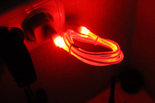 Кабель USB to micro USB (с подсветкой наконечников, 1 м):Красный
Кабель USB to micro USB (с подсветкой наконечников, 1 м):Красный