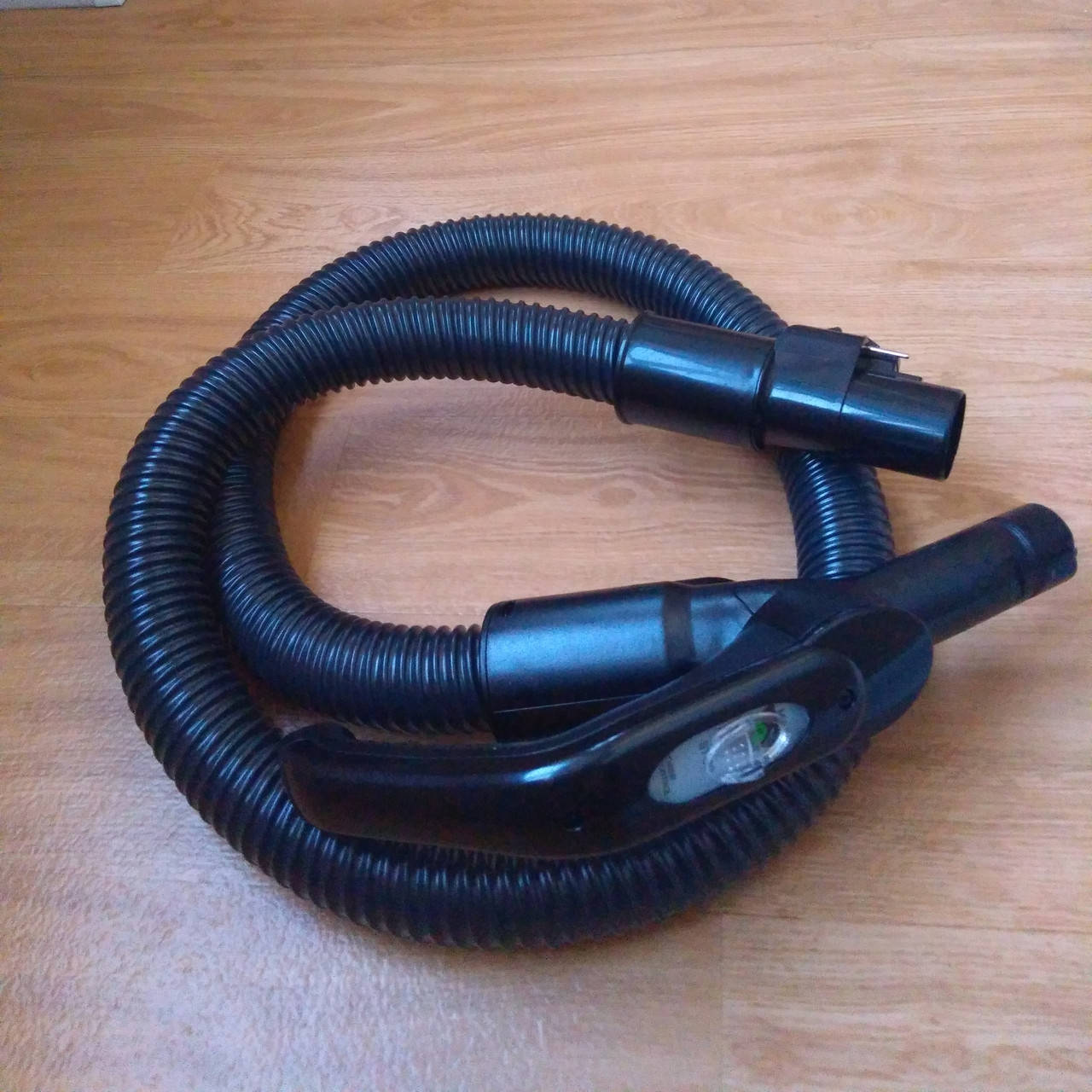 Шланг с управлением на ручке DJ97-01068M для пылесоса Samsung SC 51.., SC 53.., SC73.., VC-69.. Оригинал
Шланг с управлением на ручке DJ97-01068M для пылесоса Samsung SC 51.., SC 53.., SC73.., VC-69.. Оригинал