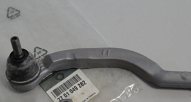 Renault (Original) 7701049282 - Наконечник рулевой тяги (левый) на Рено Трафик II с 2001г.
Renault (Original) 7701049282 - Наконечник рулевой тяги (левый) на Рено Трафик II с 2001г.
