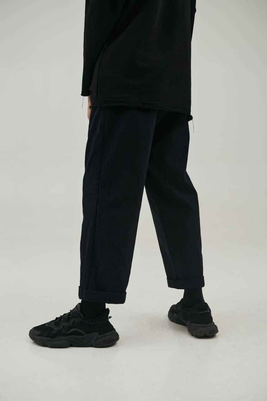 Мужские брюки ОВЕРСАЙЗ широкие Hakama черные | Штаны мужские весенние осенние летние ЛЮКС качества
Мужские брюки ОВЕРСАЙЗ широкие Hakama черные | Штаны мужские весенние осенние летние ЛЮКС качества