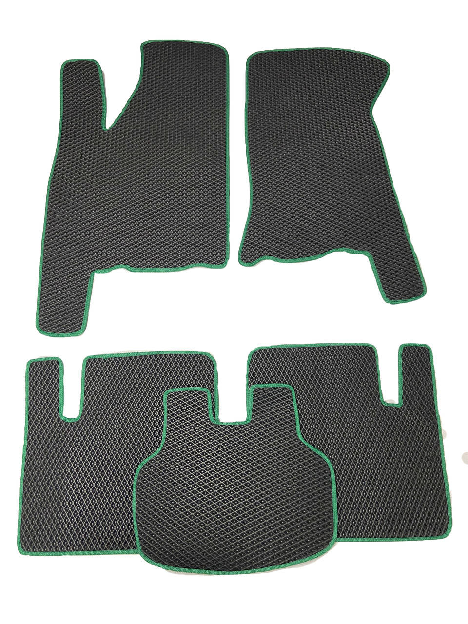 Коврики автомобильные Autotextile в салон VAZ 2110/Priora полимерные, черные (EVA), Черный
Коврики автомобильные Autotextile в салон VAZ 2110/Priora полимерные, черные (EVA), Черный