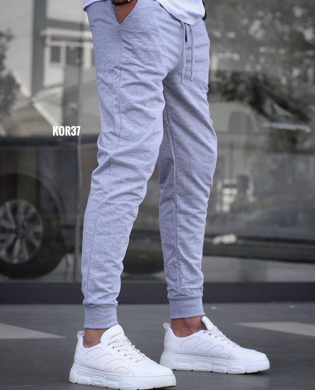 Трикотажные спортивные штаны мужские с манжетами Серые спортивки для мужчин KOR37 L, Серый 
Трикотажные спортивные штаны мужские с манжетами Серые спортивки для мужчин KOR37 L, Серый