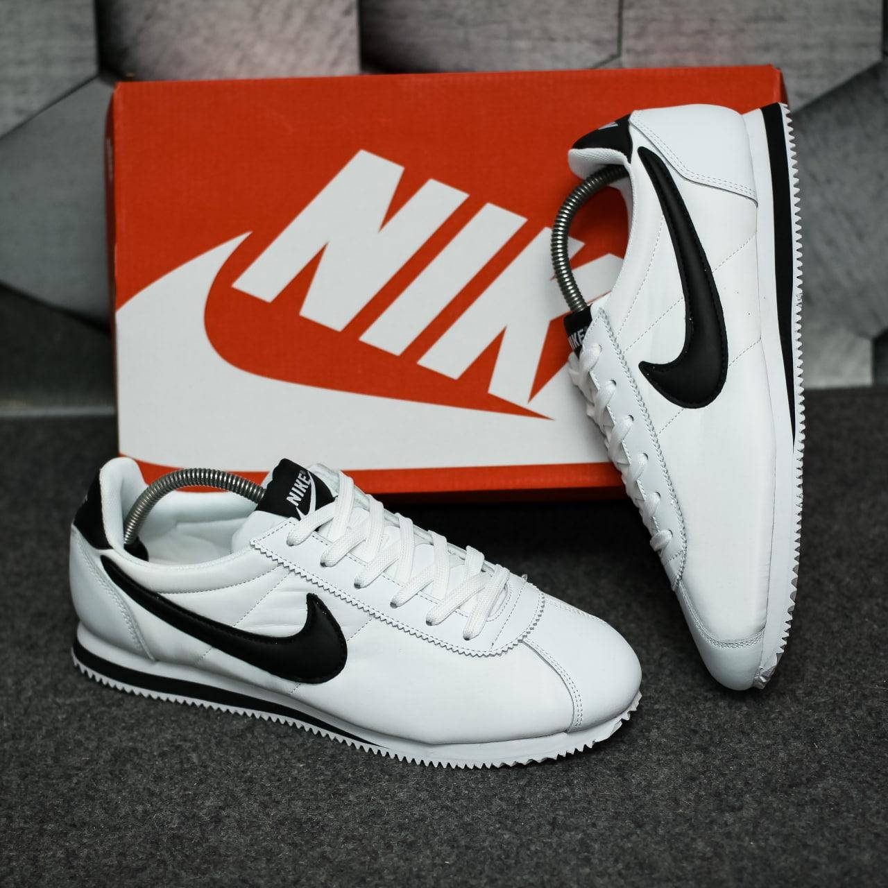 Мужские кроссовки Nike Cortez (белые с чёрным) стильные светлые весенние кроссы 1814 house 42, Разные цвета
Мужские кроссовки Nike Cortez (белые с чёрным) стильные светлые весенние кроссы 1814 house 42, Разные цвета