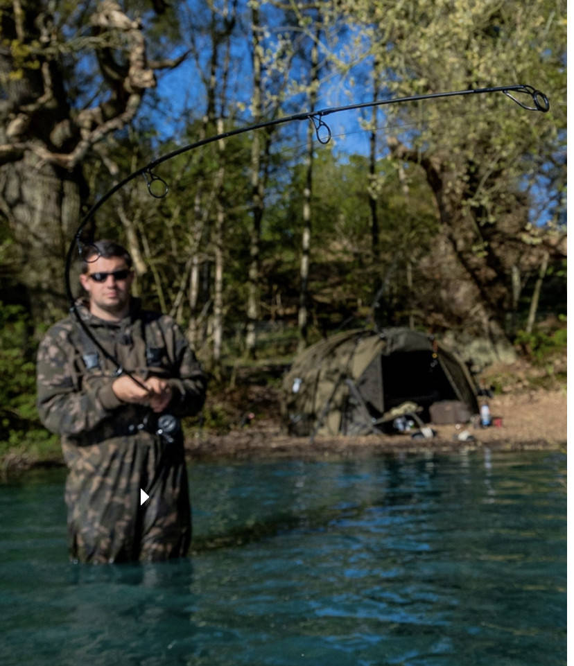 Удилище Fox EOS Pro Rod 12ft 3lb (Трехчастное), Черный 
Удилище Fox EOS Pro Rod 12ft 3lb (Трехчастное), Черный