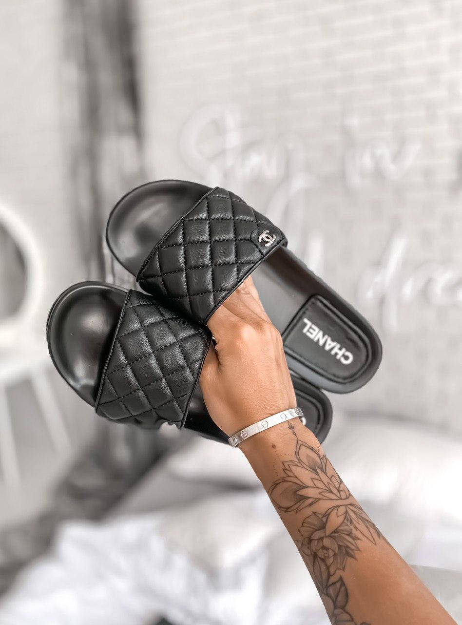 Женские тапочки черные Channel Slippers Lambskin Black летние шлепанцы, Черный