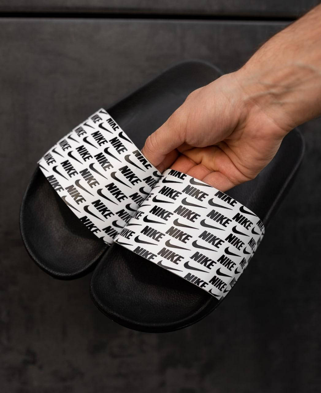 Тапки Nike black Шлепанцы Черные с белым Тапочки Унисекс Мужские тапки найк черного цвета Спортивные тапочки
Тапки Nike black Шлепанцы Черные с белым Тапочки Унисекс Мужские тапки найк черного цвета Спортивные тапочки